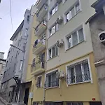 Taksim Nida Flats *